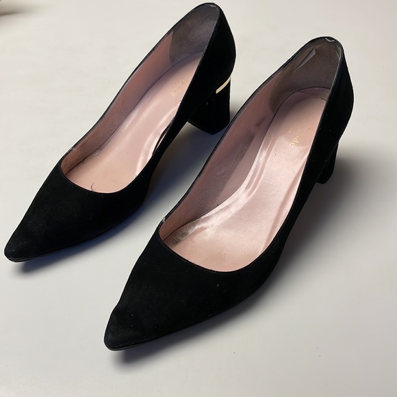 Kate Spade Suede Block Heel Black Pump. - Picture 4 of 11
